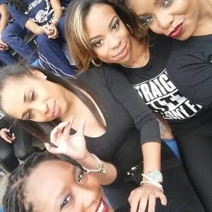 Meet your Posher, Crystal